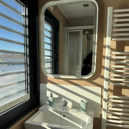 بيت للعطل Hausboot In - Floating 44 Boot 8 *